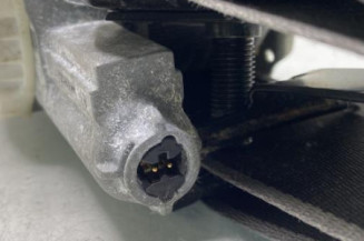 Pretensionneur de ceinture avant gauche FORD FIESTA 6