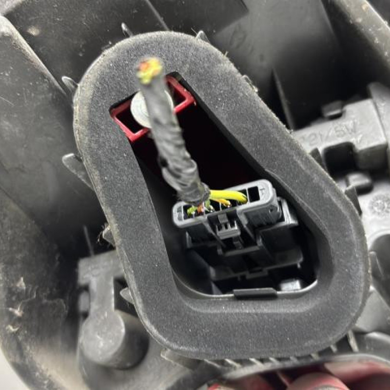 Feu arriere principal droit (feux) PEUGEOT 308 1 Photo n°5