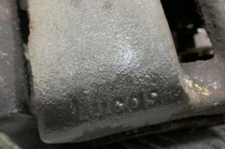 Etrier avant droit (freinage) RENAULT CLIO 2