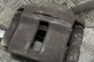 Etrier avant gauche (freinage) RENAULT CLIO 2 Photo n°1