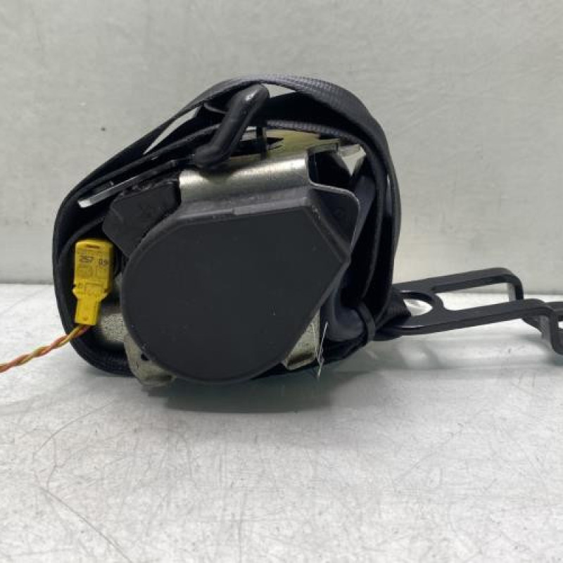 Pretensionneur de ceinture avant droit PEUGEOT 206+ Photo n°1