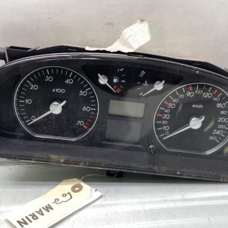 Compteur RENAULT LAGUNA 2 Photo n°1