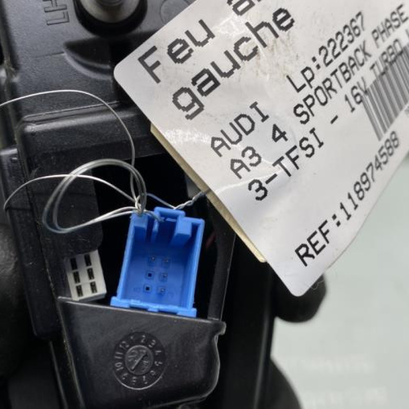 Feu arriere secondaire gauche (feux) AUDI A3 4 Photo n°4