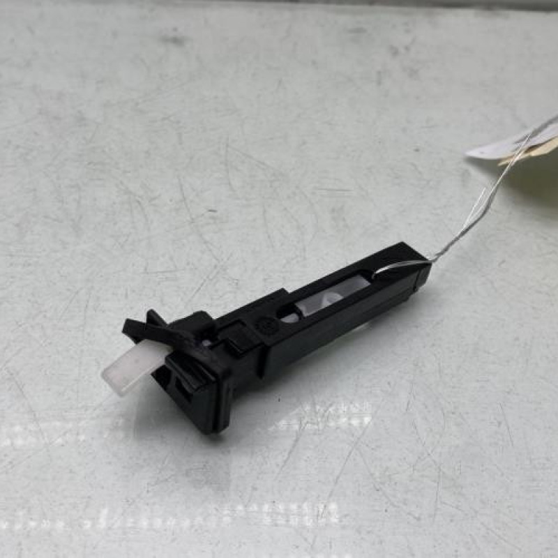 Actionneur verrou trappe d'essence DACIA SANDERO 3 STEPWAY Photo n°3