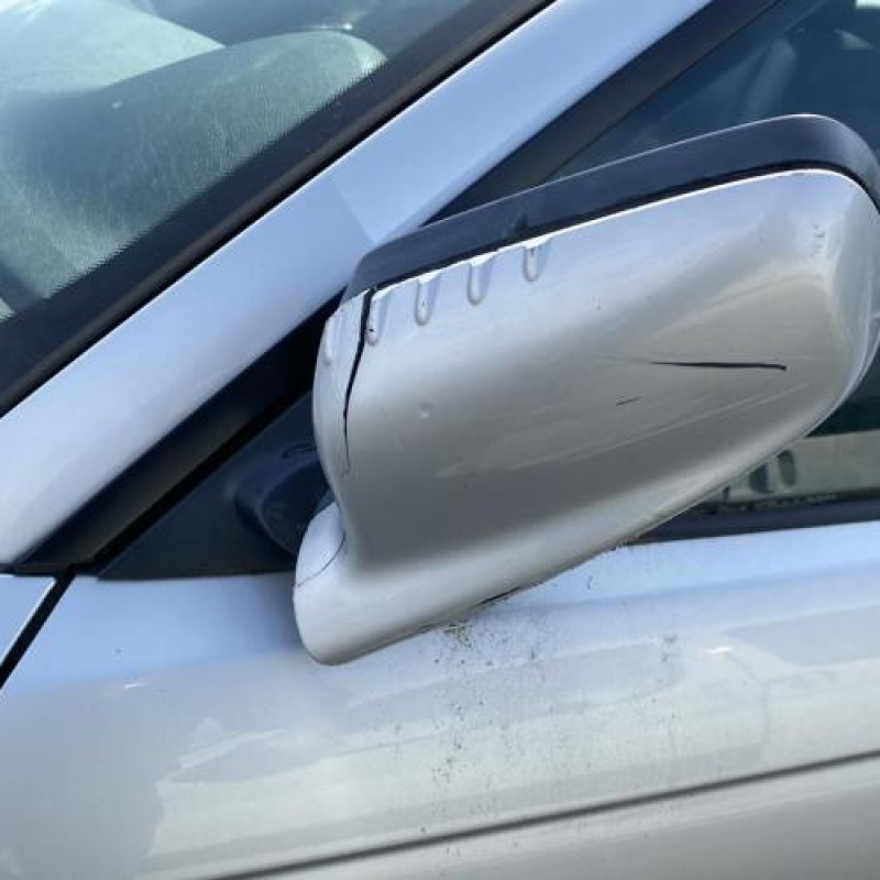 Face avant BMW SERIE 3 E46 Photo n°8