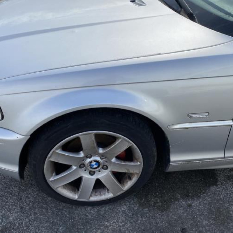 Face avant BMW SERIE 3 E46 Photo n°9
