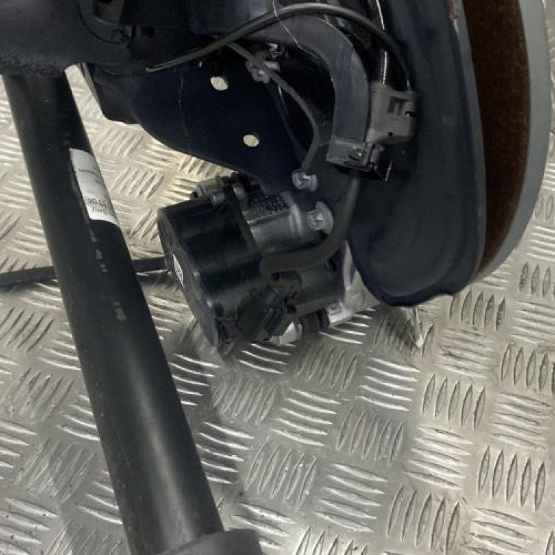 Essieu arriere MERCEDES CLASSE B 247 Photo n°4