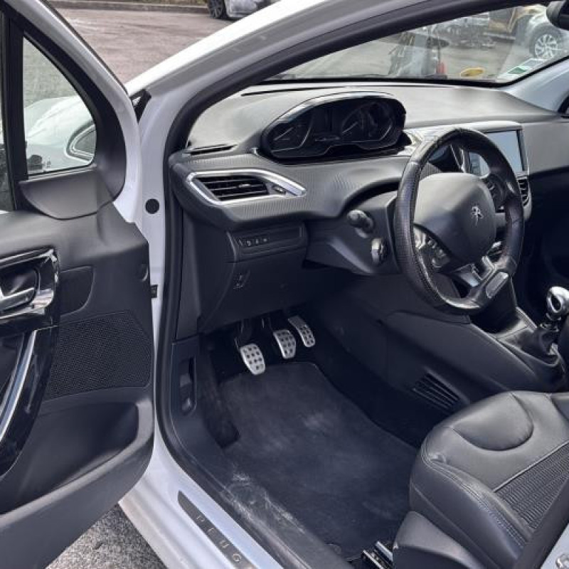 Porte avant droit PEUGEOT 208 1 Photo n°16