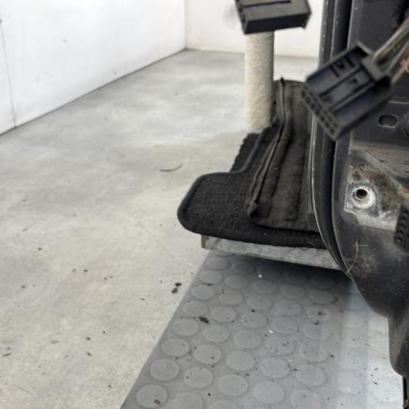 Porte avant gauche VOLKSWAGEN POLO 4 Photo n°6