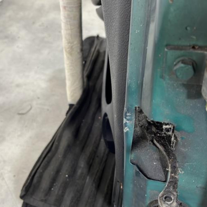 Porte avant gauche PEUGEOT 306 Photo n°4