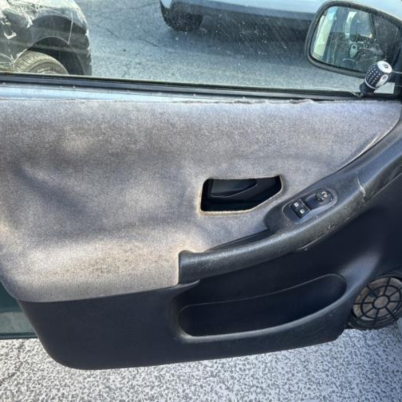 Porte avant gauche PEUGEOT 306 Photo n°18