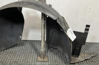 Pare boue avant droit CITROEN C3 PICASSO Photo n°1