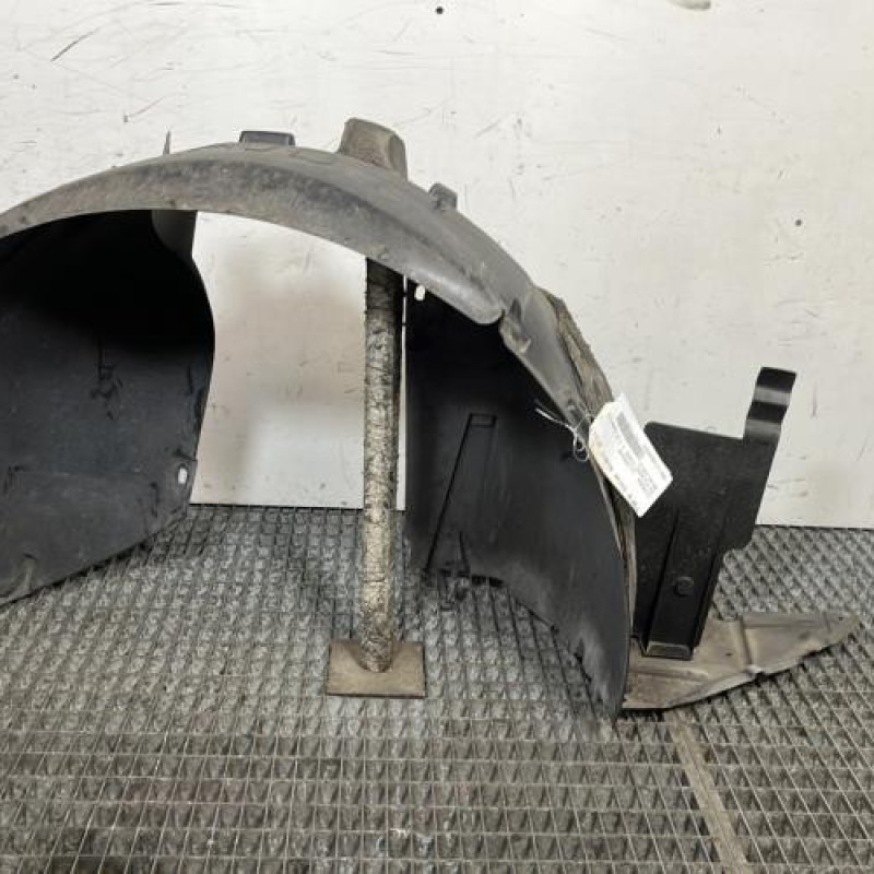 Pare boue avant droit CITROEN C3 PICASSO Photo n°1