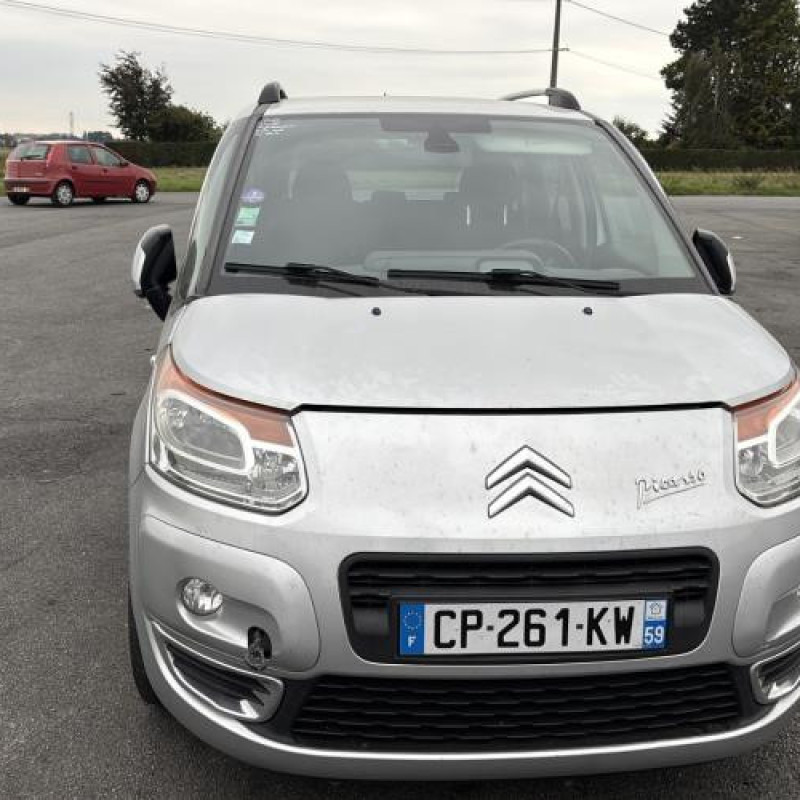 Pare boue avant droit CITROEN C3 PICASSO Photo n°13