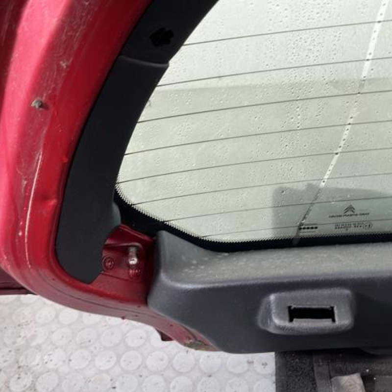 Malle/Hayon arriere CITROEN C2 Photo n°8