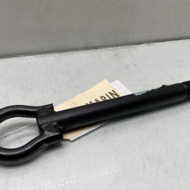 Crochet de remorquage RENAULT LAGUNA 2 Photo n°1