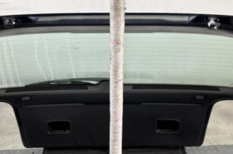 Malle/Hayon arriere VOLKSWAGEN GOLF 4