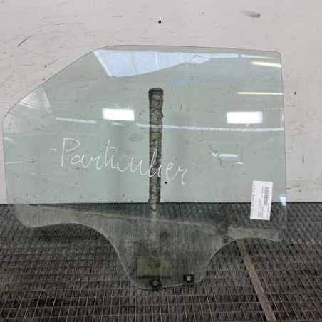 Vitre arriere droit DACIA LOGAN 1 Photo n°1