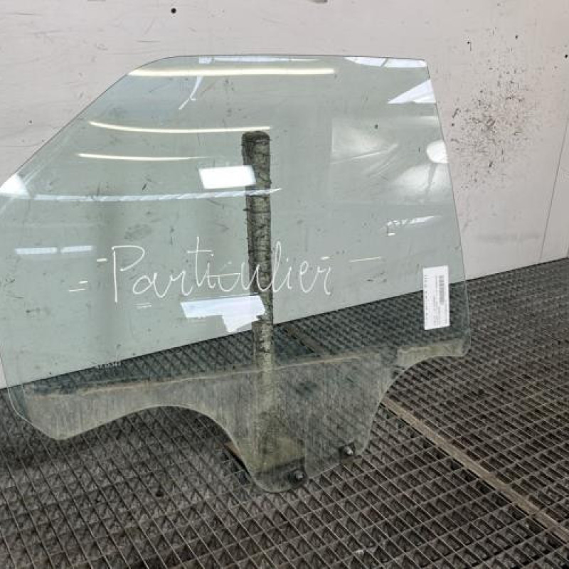 Vitre arriere droit DACIA LOGAN 1 Photo n°2