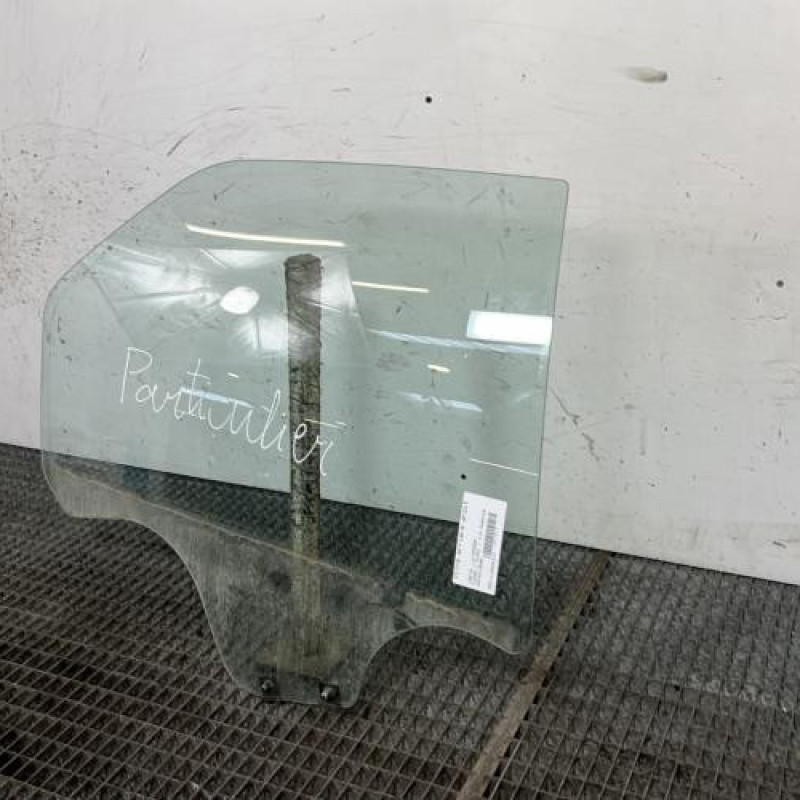 Vitre arriere droit DACIA LOGAN 1 Photo n°3