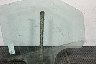 Vitre arriere droit DACIA LOGAN 1