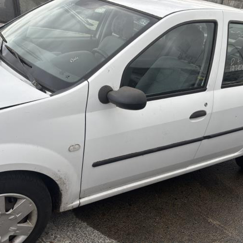 Vitre arriere droit DACIA LOGAN 1 Photo n°16