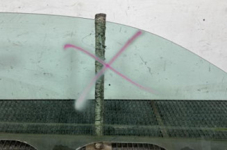 Vitre avant gauche VOLKSWAGEN POLO 4