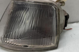 Optique avant secondaire gauche (feux)(clignotant) PEUGEOT 106 Photo n°1