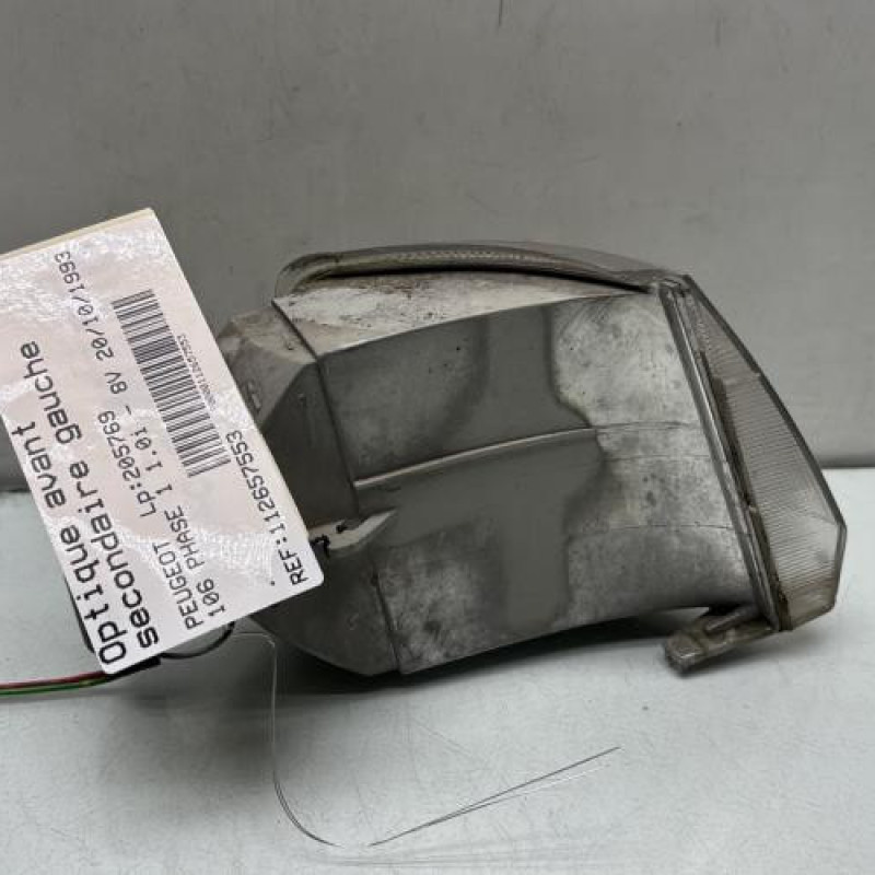 Optique avant secondaire gauche (feux)(clignotant) PEUGEOT 106 Photo n°2