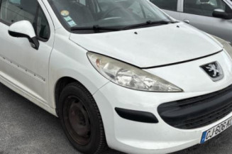 Vitre avant gauche PEUGEOT 207