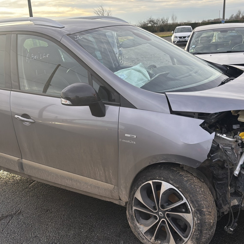 RENAULT GRAND SCENIC 3 PHASE 3 1.6 DCI - 16V TURBO Photo n°4