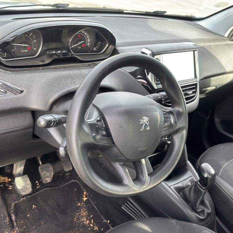 PEUGEOT 208 1 PHASE 2 1.6 BLUE HDI - 8V TURBO Photo n°18