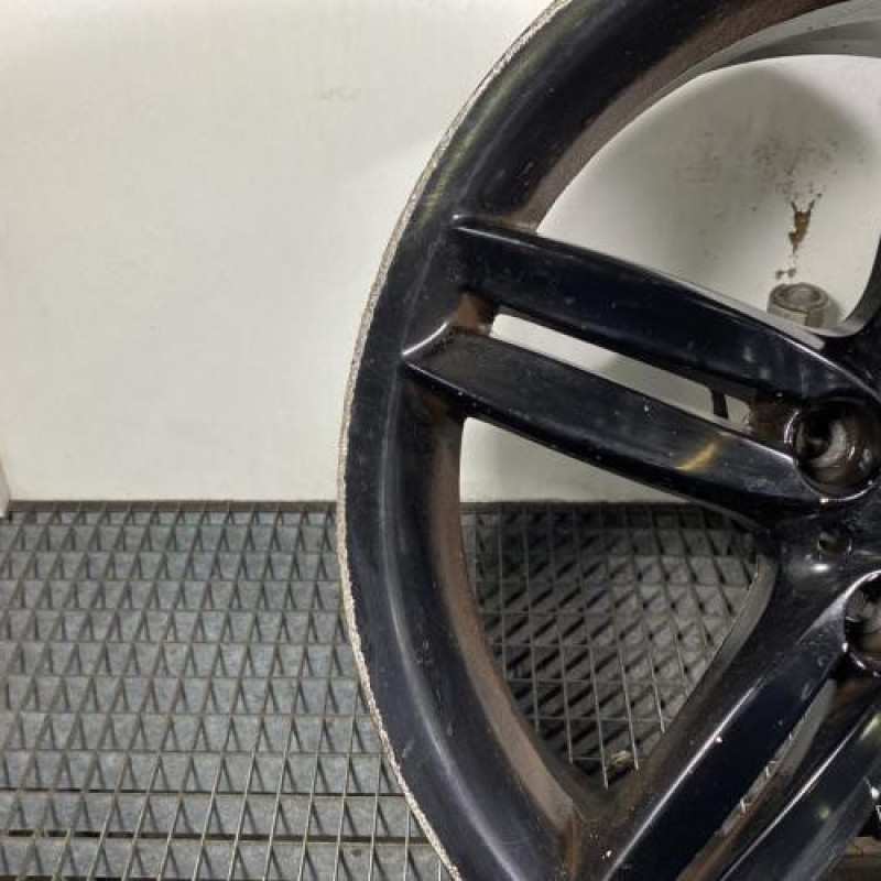 Jante BMW SERIE 1 E87 Photo n°3