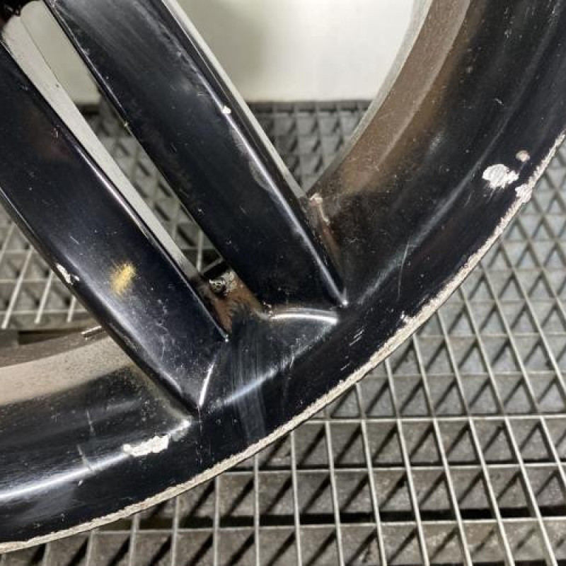 Jante BMW SERIE 1 E87 Photo n°4