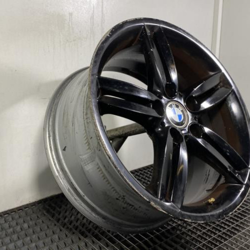 Jante BMW SERIE 1 E87 Photo n°5