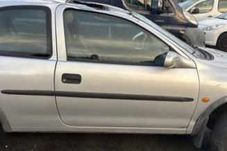 Retroviseur droit OPEL CORSA B