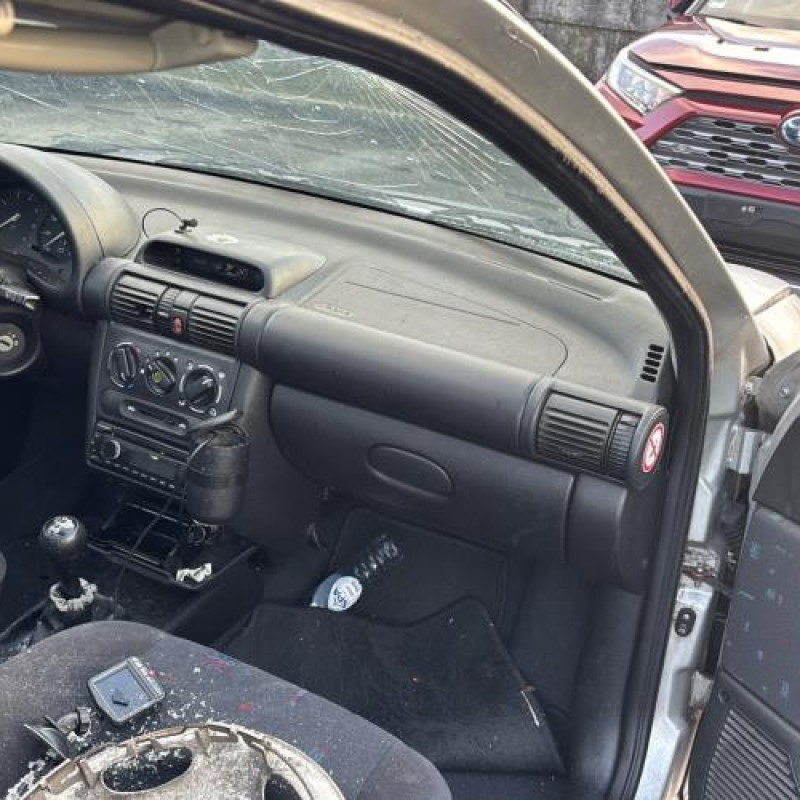 Retroviseur droit OPEL CORSA B Photo n°13