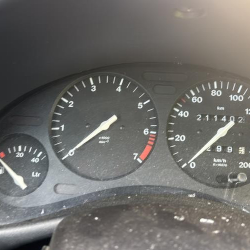 Retroviseur droit OPEL CORSA B Photo n°15