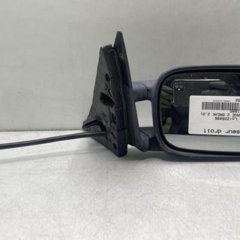 Retroviseur droit VOLKSWAGEN PASSAT 3 Photo n°1