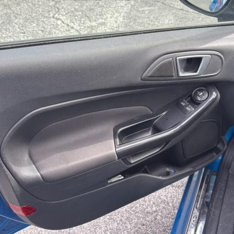 Moteur FORD FIESTA 6 Photo n°14