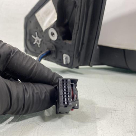 Retroviseur droit VOLKSWAGEN POLO 6