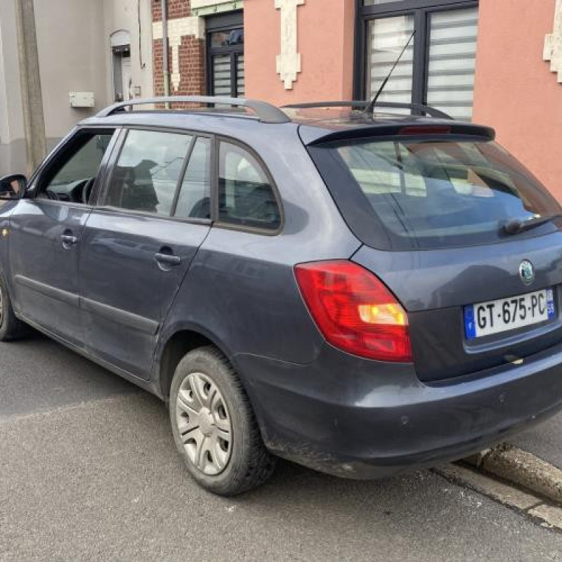 Bras essuie glace arriere SKODA FABIA 2 Photo n°4