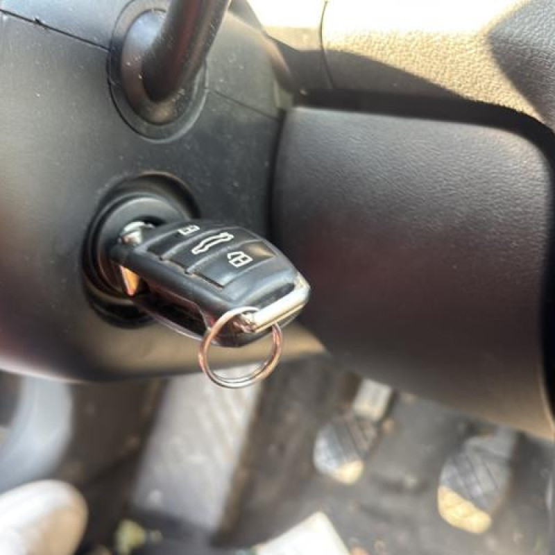 Pivot de moyeu arriere gauche AUDI A3 2 Photo n°20