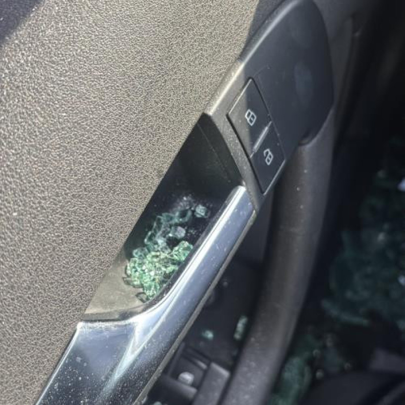 Pivot de moyeu arriere droit AUDI A3 2 Photo n°11