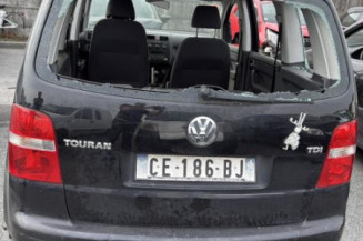 Malle/Hayon arriere VOLKSWAGEN TOURAN 1