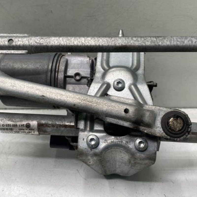Moteur essuie glace avant VOLKSWAGEN CADDY 3 Photo n°4