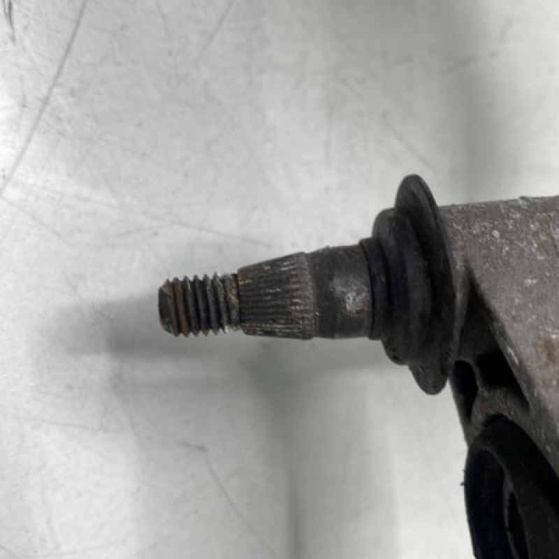 Moteur essuie glace avant VOLKSWAGEN CADDY 3 Photo n°10