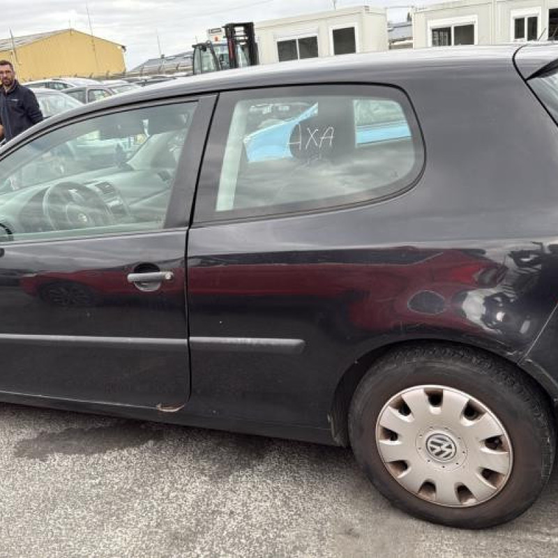 Pivot de moyeu arriere gauche VOLKSWAGEN GOLF 5 Photo n°6