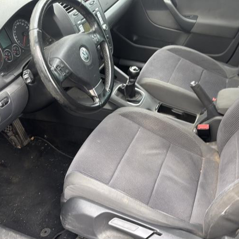 Pivot de moyeu arriere gauche VOLKSWAGEN GOLF 5 Photo n°6