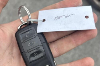 Pivot de moyeu arriere gauche VOLKSWAGEN GOLF 5